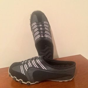 Slip on tennis shoes.